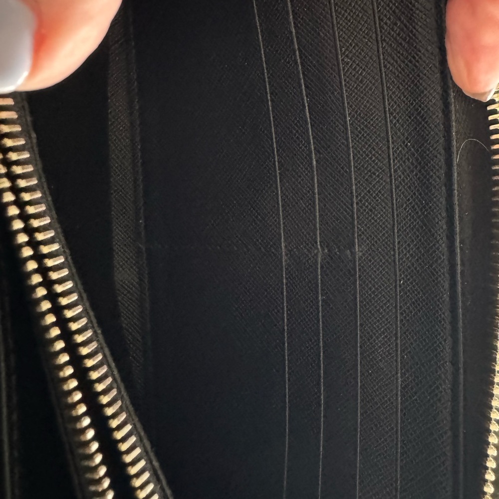 Prada Black Saffiano Leather Accessory - Picture 8 of 10